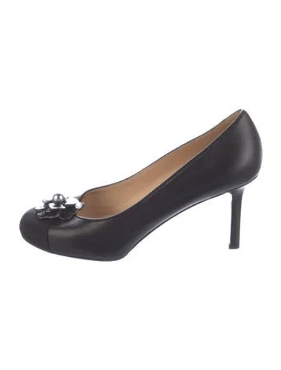 Pre-owned Chanel 2015 Interlocking Cc Logo Pumps In Black