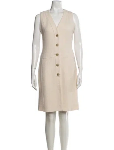 Pre-owned Chanel 2015 Knee-length Dress In Neutral