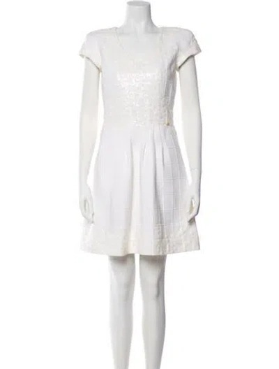 Pre-owned Chanel 2015 Mini Dress In Neutral