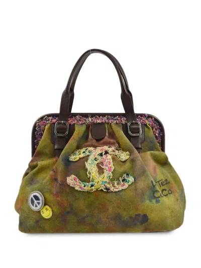 Pre-owned Chanel 2015 Tweed Detailing Logo Patch Handbag In Green