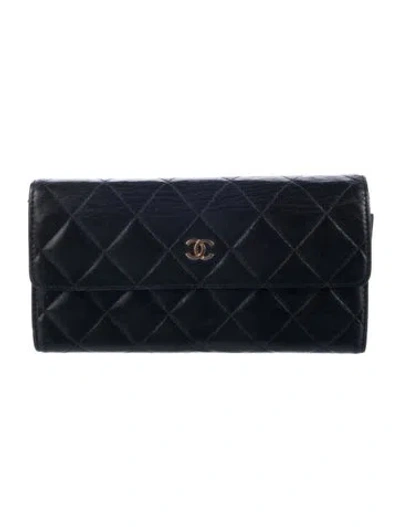Pre-owned Chanel 2015-2016 Gusset Flap Continental Trifold Wallet In Black