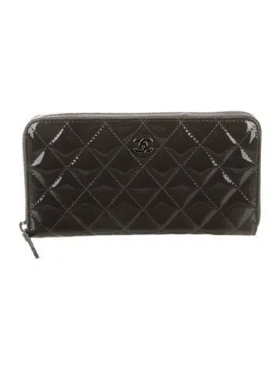 Pre-owned Chanel 2015-2016 Interlocking Cc Logo Continental Wallet In Gray