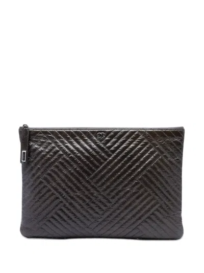Pre-owned Chanel 2015-2016 Large Distressed Chevron Patent Crossing O Case Clutch Bag In Brown