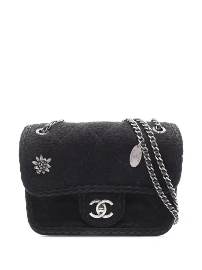 Pre-owned Chanel 2015-2016 Paris-salzburg Quilted Wool Edelweiss Flap Crossbody Bag In Black