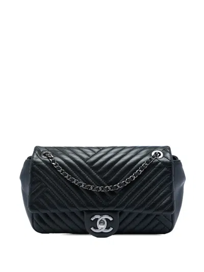 Pre-owned Chanel 2015-2016 Small Lambskin Cc Crossing Flap Shoulder Bag In Black
