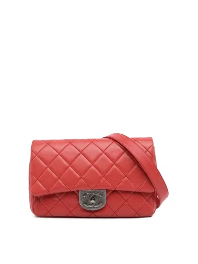 Pre-owned Chanel 2016-2017 Cc Diamond-quilted Two-way Bag In Red