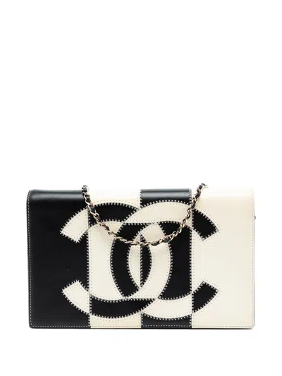 Pre-owned Chanel 2016-2017 Cc Lambskin Embroidered Clutch With Chain Crossbody Bag In Black