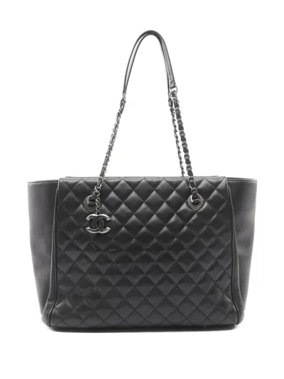 Pre-owned Chanel 2016-2017 Chain-strap Quilted Tote Bag In Black