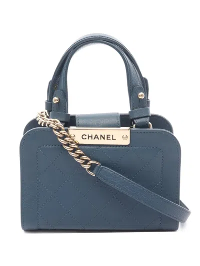 Pre-owned Chanel 2016-2017 Click Chain Two-way Tote Bag In Blue