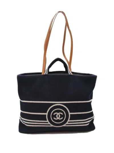 Pre-owned Chanel 2016-2017 Interlocking-cc Denim Tote Bag In Blue