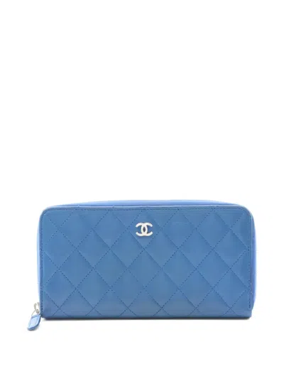 Pre-owned Chanel 2016-2017 Matelassé Wallet In Blue