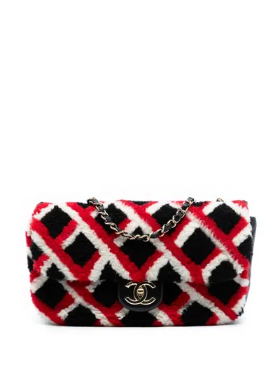 Pre-owned Chanel 2016-2017 Medium Cc Shearling And Lambskin Single Flap Crossbody Bag In Black