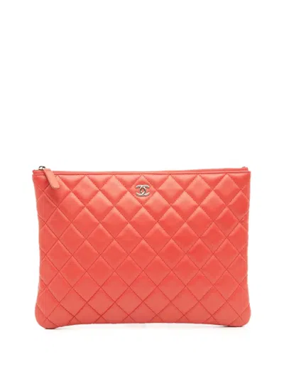 Pre-owned Chanel 2016-2017 Medium Quilted Lambskin O Case Clutch Bag In Red