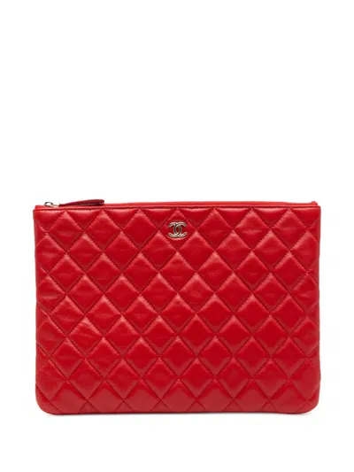 Pre-owned Chanel 2016-2017 Medium Quilted Lambskin O Case Clutch Bag In Red