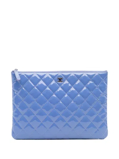 Pre-owned Chanel 2016-2017 Medium Quilted Patent O Case Clutch Bag In Blue