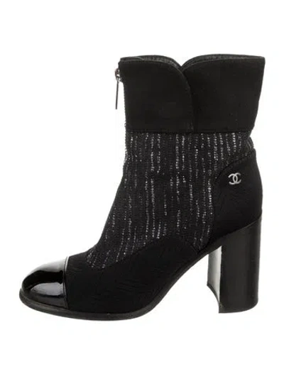 Pre-owned Chanel 2016 Interlocking Cc Logo Boots In Black