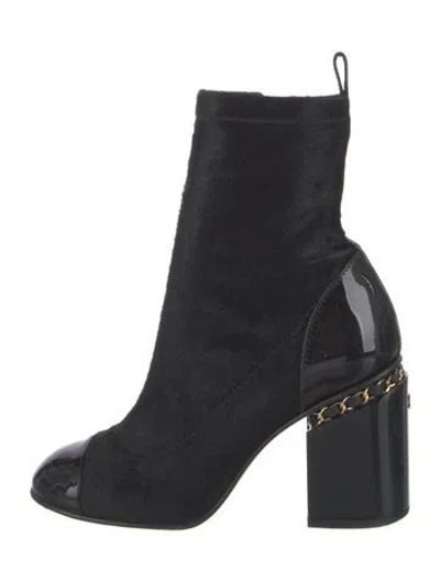 Pre-owned Chanel 2016 Interlocking Cc Logo Boots In Black