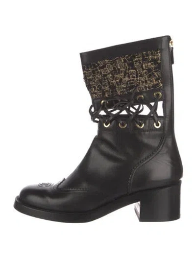 Pre-owned Chanel 2016 Interlocking Cc Logo Combat Boots In Black