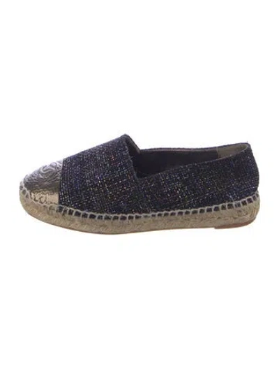 Pre-owned Chanel 2016 Interlocking Cc Logo Espadrilles In Black/metallic