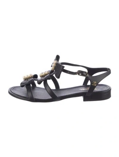 Pre-owned Chanel 2016 Interlocking Cc Logo Gladiator Sandals In Black
