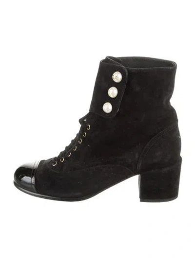 Pre-owned Chanel 2016 Interlocking Cc Logo Lace-up Boots In Black