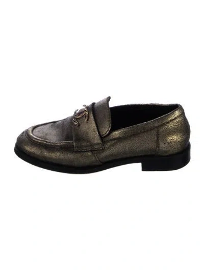 Pre-owned Chanel 2016 Interlocking Cc Logo Loafers In Gold