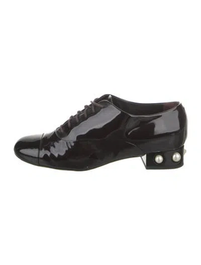 Pre-owned Chanel 2016 Interlocking Cc Logo Oxfords In Black