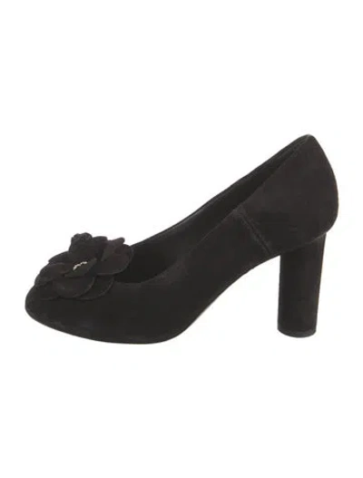Pre-owned Chanel 2016 Interlocking Cc Logo Pumps In Black