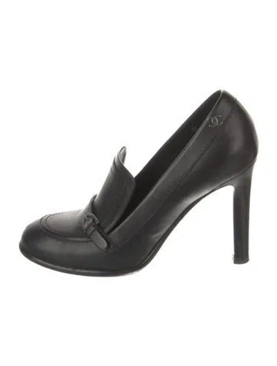 Pre-owned Chanel 2016 Interlocking Cc Logo Pumps In Black