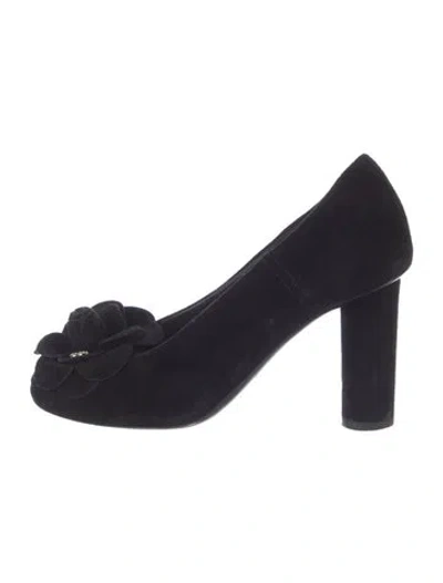 Pre-owned Chanel 2016 Interlocking Cc Logo Pumps In Black
