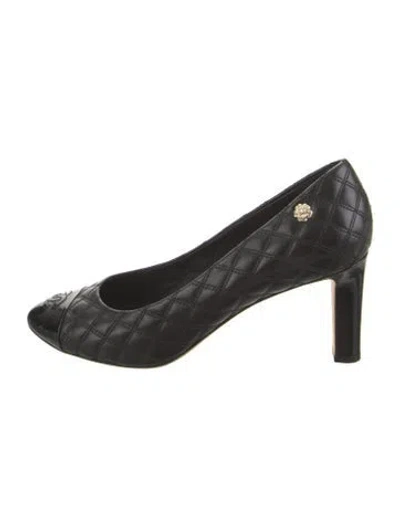 Pre-owned Chanel 2016 Interlocking Cc Logo Pumps In Black