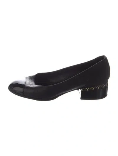 Pre-owned Chanel 2016 Interlocking Cc Logo Pumps In Black
