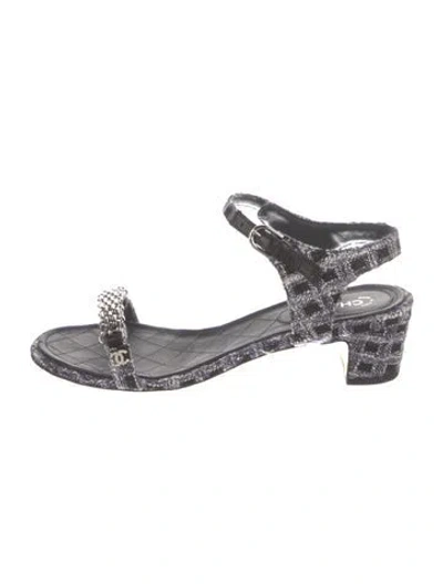 Pre-owned Chanel 2016 Interlocking Cc Logo Sandals In Blue