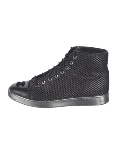 Pre-owned Chanel 2016 Interlocking Cc Logo Sneakers In Black
