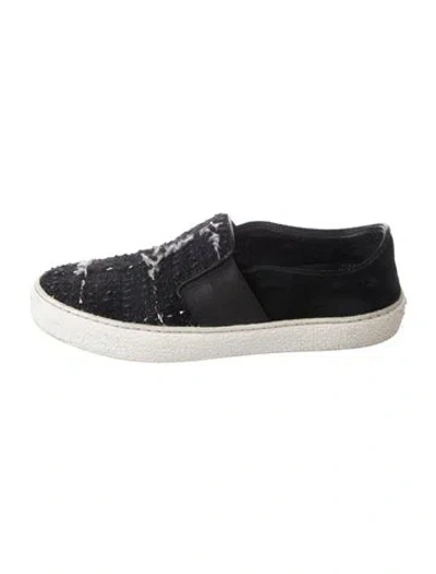 Pre-owned Chanel 2016 Interlocking Cc Logo Sneakers In Black/metallic