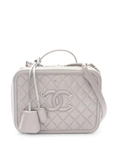 Pre-owned Chanel 2016-2017 Cc Filigree Vanity Two-way Handbag In Silver