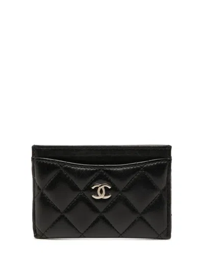 Pre-owned Chanel 2016-2017 Cc Quilted Lambskin Card Holder In Black
