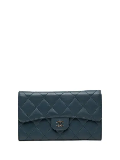 Pre-owned Chanel 2016-2017 Cc Quilted Lambskin Classic Flap Wallet Long Wallets In Blue