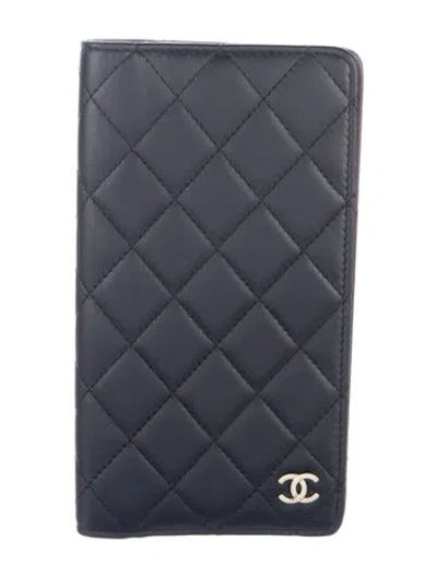 Pre-owned Chanel 2016-2017 Cc Quilted Small Agenda Cover Wallet In Black