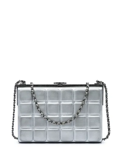 Pre-owned Chanel 2016-2017 Chocolate Bar Metallic Lambskin Frame Clutch With Chain Crossbody Bag In Silver