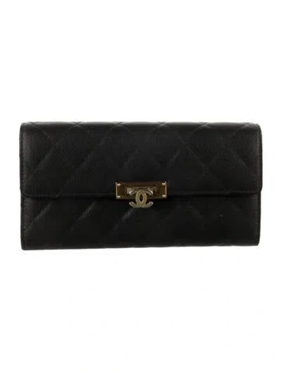 Pre-owned Chanel 2016-2017 Interlocking Cc Logo Continental Wallet In Black