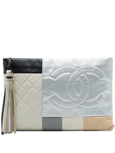 Pre-owned Chanel 2016-2017 Large Quilted Lambskin Colorblock Patchwork O Case Clutch Bag In Silver