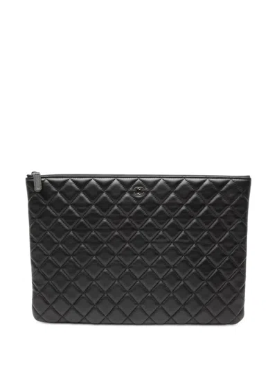 Pre-owned Chanel 2016-2017 Large Quilted Lambskin Double Stitch O Case Clutch Bag In Black