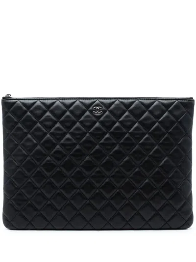 Pre-owned Chanel 2016-2017 Large Quilted Lambskin O Case Clutch Bag In Black