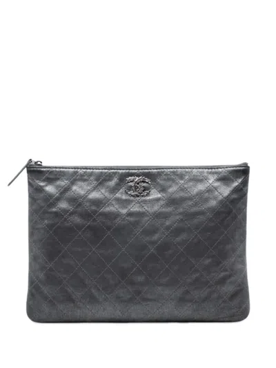 Pre-owned Chanel 2016-2017 Medium Quilted Iridescent Calfskin Flower Cc O Case Clutch Bag In Gray