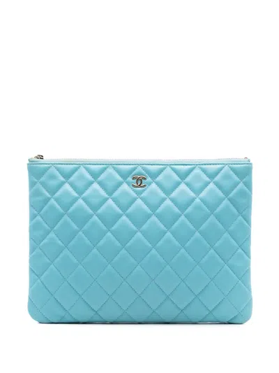Pre-owned Chanel 2016-2017 Medium Quilted Lambskin O Case Clutch Bag In Blue