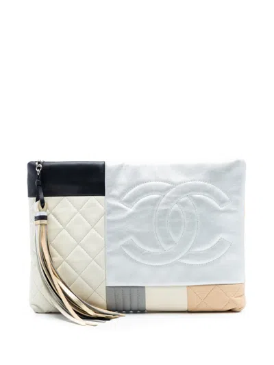 Pre-owned Chanel 2016-2017 Quilted Lambskin Colorblock Patchwork O Case Clutch Bag In Silver
