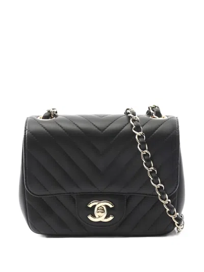 Pre-owned Chanel 2017-2018 Chevron-design Crossbody Bag In Black