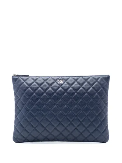 Pre-owned Chanel 2017-2018 Large Quilted Caviar O Case Clutch Bag In Blue