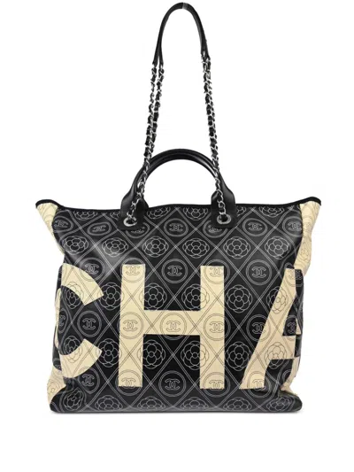 Pre-owned Chanel 2017 Camellia Tote Bag In Black